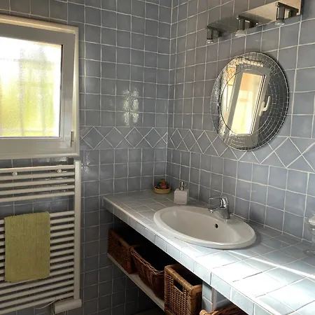 Semesterbostad La Petite Maison